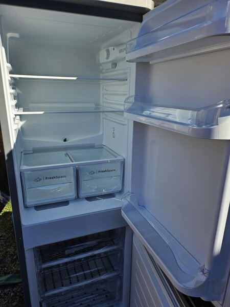 Combina frigorifica Indesit