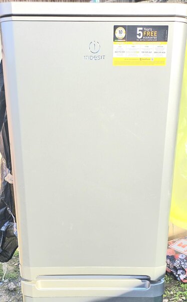 Combina frigorifica Indesit